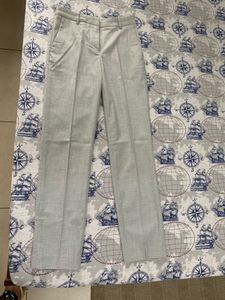 H&amp;M CIGARETTE ANKLE LENGTH TROUSER