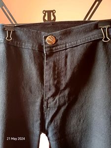 ◼️◼️ Black Skinny Jeans
