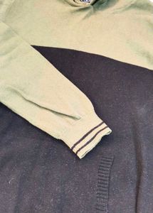 Hooded Sweater/ Pullover