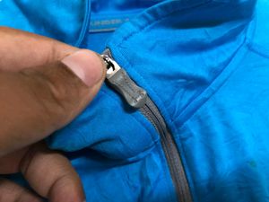 Under Armour Heat Gear Loose  Zip Blue T Shirt