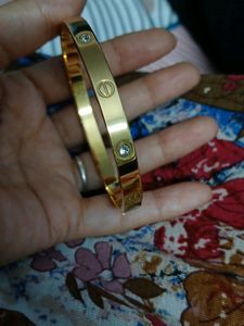 Beautiful  New Golden Bracelet