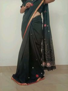 Simple And Easy To Carry Saree