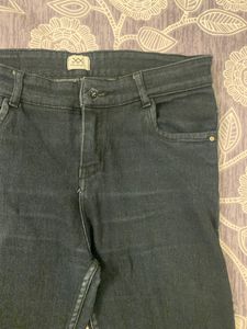 32in Black Women Jeans