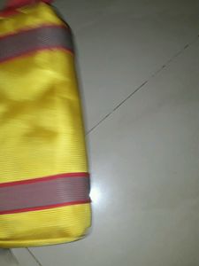 PAUCH WITH 2 FOLD CHAONS GOOD FOR CHILDRENS