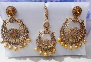 Earing With Mang Tika
