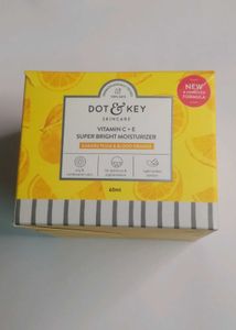 Dot & Key Super Bright Moisturizer