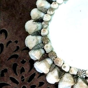 Cute Mirror With Seashell Work