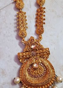 Elegant Gold-toned Jewelry Set