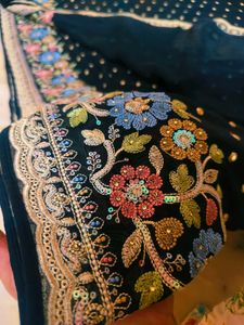 SareExpansive Embroidery Work 😳 Very Beautiful 🤩