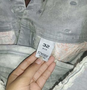 Gray High-Waisted Jeans