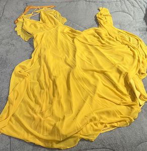 Beautiful Yellow Flowy Dress (Bust:32)