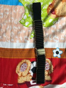 Trendy Simple Black Belt With Golden