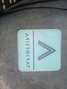 BAG IS IN GOOD QUALITY , ALL GIPS ARE WORKING AND it is branded bag brand - Aristocrat