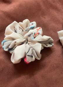 2 Size Scrunchie Set