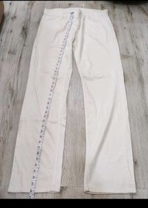 sc2267 Mars White Jeans size 36
