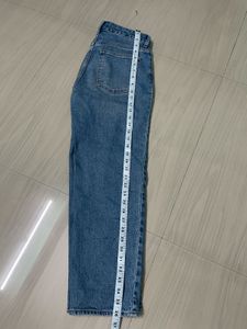 H&amp;M Straight Fit Jeans