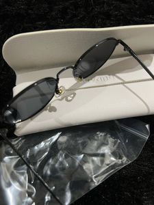 Round Black Sunglasses