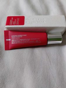 HAUS LABS Hy-power pigment- Scarlet Matte