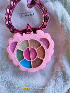 Eyeshadow With Compact Powder