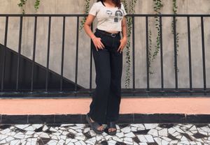 Graphic Print Cropped Tee