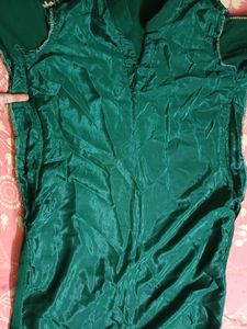 Emerald Green Embroidered Kurti 1000cash/5000coin
