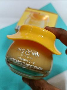 New Dot &amp; Key Sunscreen Vit C Serum N Moisturizer