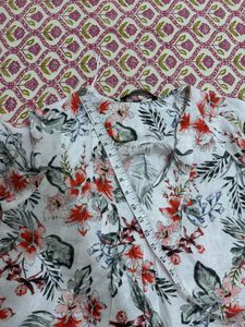 Zara Floral Linen Top