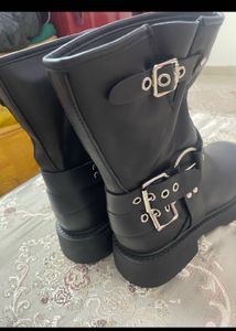 Black Boots