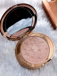 Charlotte Tilbury Highlighter
