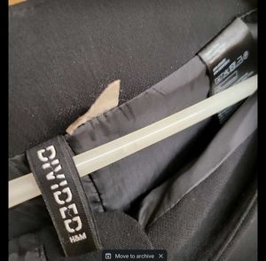 H&amp;M Black Zipper Mini Skirt