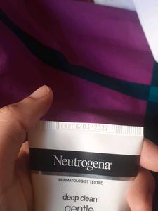 Neutrogena Sunscreen And Facewash