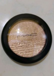 Mac Extra Dimention Skinfinish Highlighter