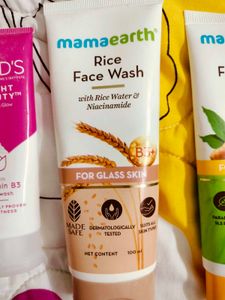 Mama Earth Facewash