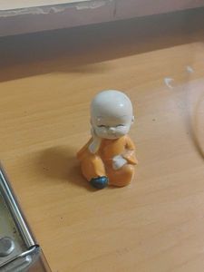 Budha Pencil Hand