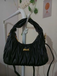 Chic Black Handbag