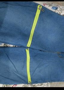 Unique Zip-Off Jeans