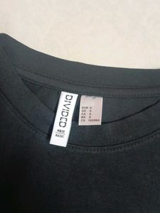 Black H&M Basic Tee