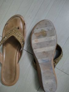 women flat slippers with 1 inch heel