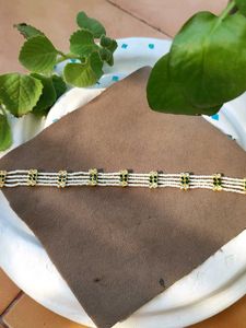 Elegant Pearl & Emerald Choker