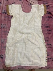 Elegant Embroidered Kurta
