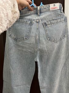 Light Wash Straight Leg Jeans