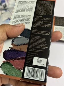 Glide And Glow Eyeshadow Sticks Pack Of Two