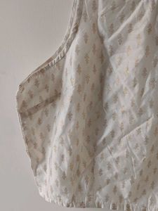 Cute White Printed Top