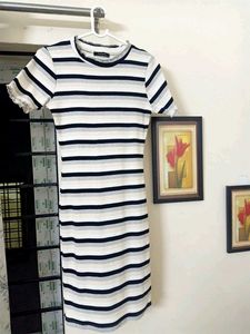 TRENDYOL Striped Fitted Bodycon Dress