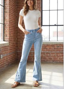 Stylish Flare Leg Denim Jeans