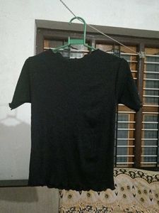 Black Basic Tee