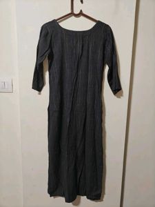 Black Embroidered Straight Kurta – New with Tag