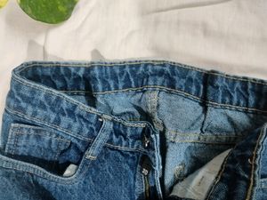 mom fit aesthetic jeans