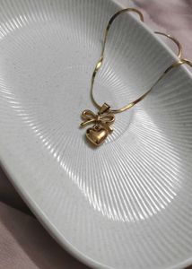 Bow anti Tanishq chains 💯%(waterp