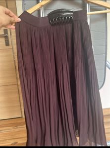 H&M Pleated Skirt